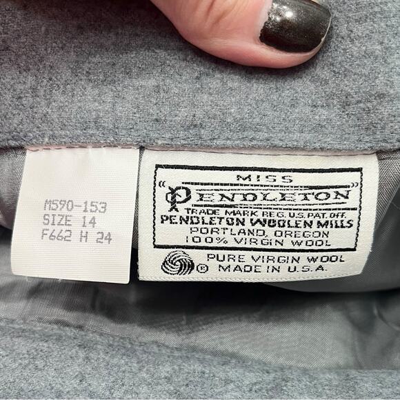 PENDLETON Vintage Gray 100% Virgin Wool Back Slit Pleated Skirt Women’s Size 14 - Picture 7 of 8